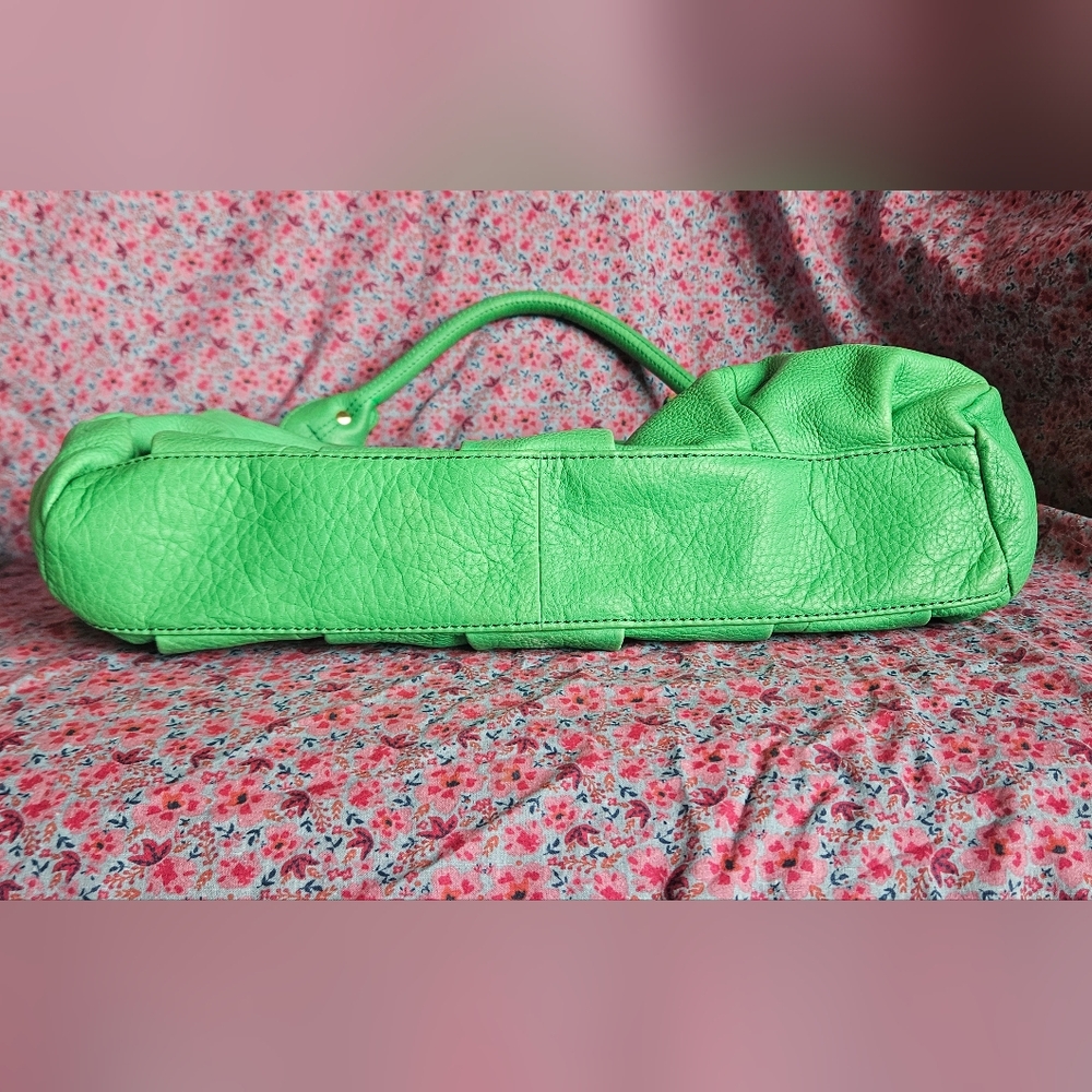 B. MAKOWSKY Handbag - Picture 6 of 8